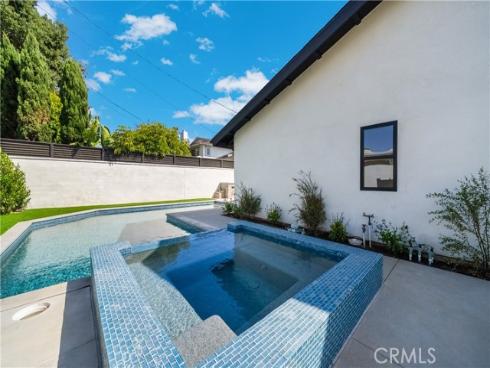 2436 Holiday , Newport Beach, CA