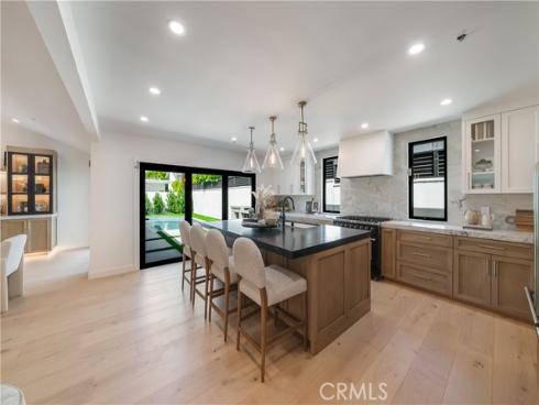 2436 Holiday , Newport Beach, CA