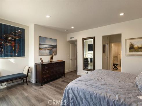 51 Seabrook Cove , Newport Beach, CA