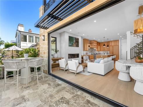 117 E Bay , Newport Beach, CA