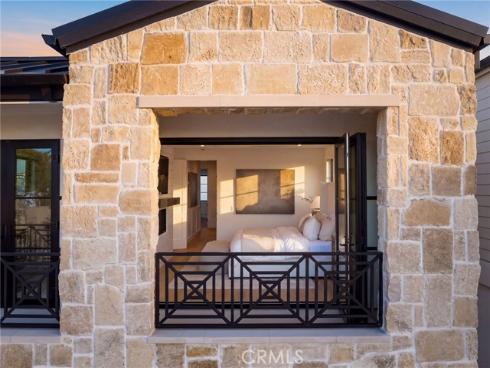 117 E Bay , Newport Beach, CA