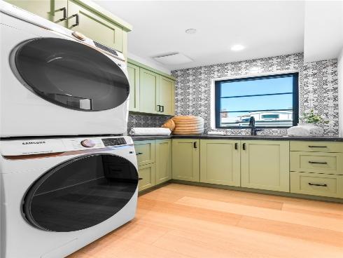 117 E Bay , Newport Beach, CA