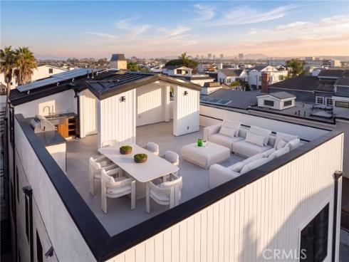 117 E Bay , Newport Beach, CA