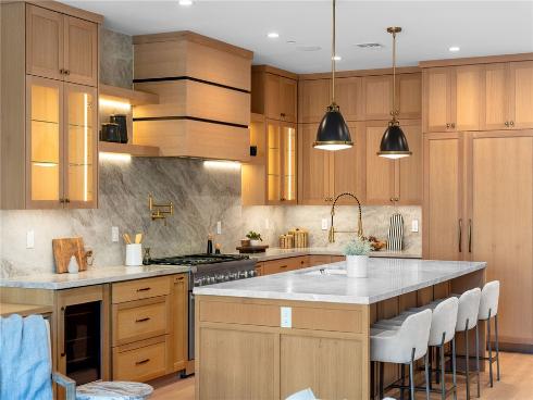 117 E Bay , Newport Beach, CA