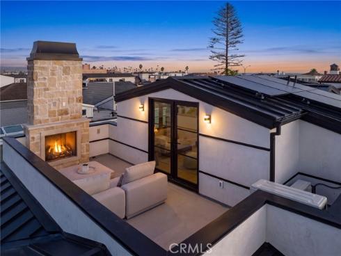 117 E Bay , Newport Beach, CA