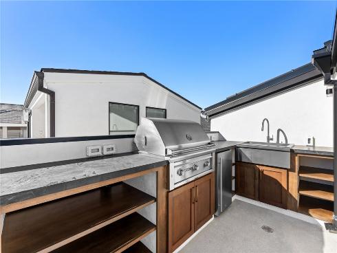 117 E Bay , Newport Beach, CA