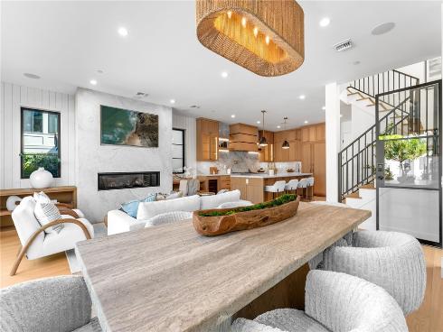117 E Bay , Newport Beach, CA
