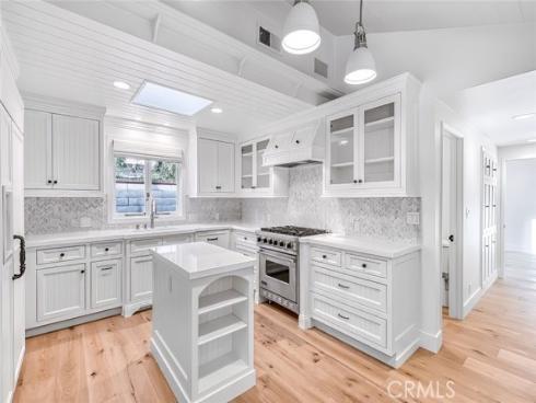 51  Beacon  , Newport Beach, CA