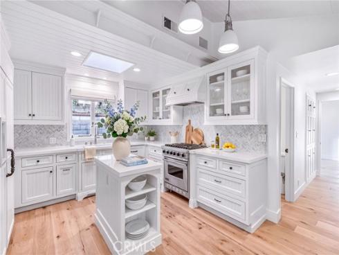 51  Beacon  , Newport Beach, CA