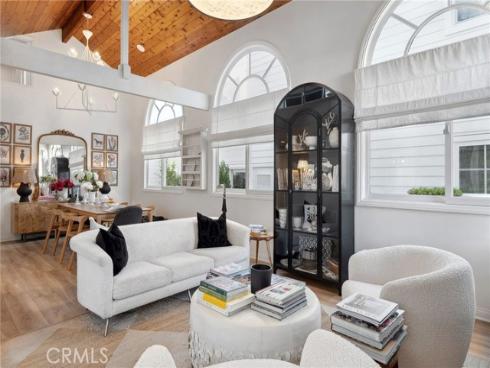 209 Diamond Avenue, Newport Beach, CA