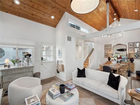 209 Diamond Avenue, Newport Beach, CA