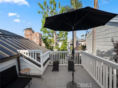 209 Diamond Avenue, Newport Beach, CA