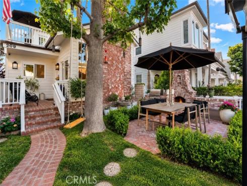209 Diamond Avenue, Newport Beach, CA