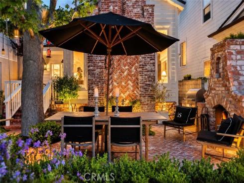 209 Diamond Avenue, Newport Beach, CA