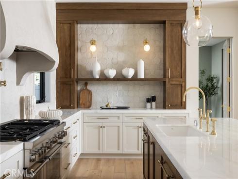 20141  Spruce  , Newport Beach, CA
