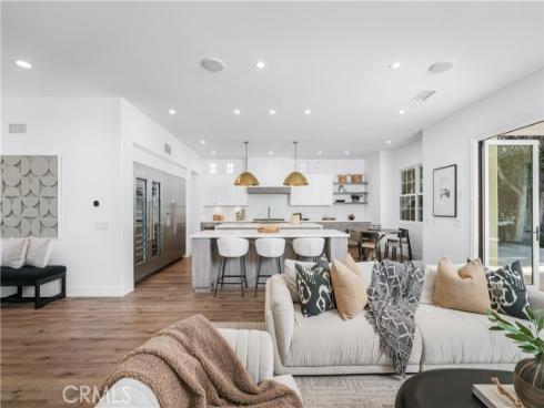 15 Boardwalk , Newport Beach, CA