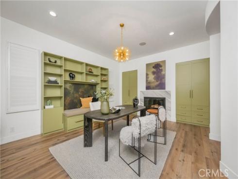15 Boardwalk , Newport Beach, CA