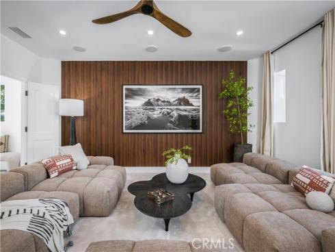 15 Boardwalk , Newport Beach, CA