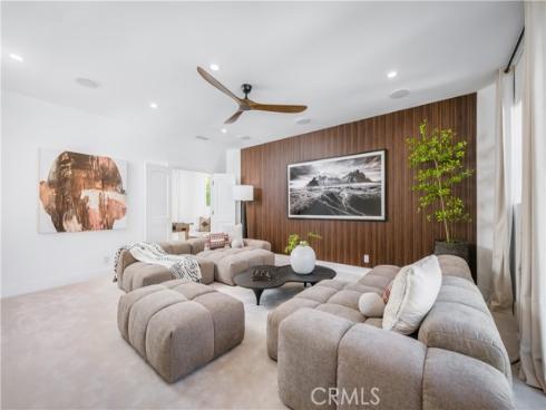 15 Boardwalk , Newport Beach, CA