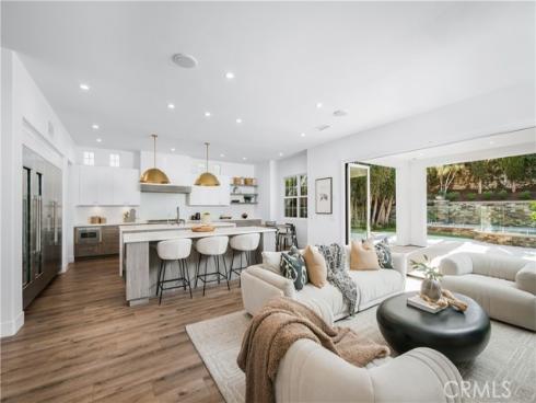15 Boardwalk , Newport Beach, CA