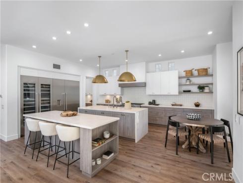 15 Boardwalk , Newport Beach, CA