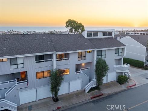 207  Columbia  , Newport Beach, CA