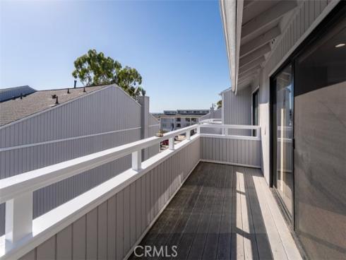 207  Columbia  , Newport Beach, CA