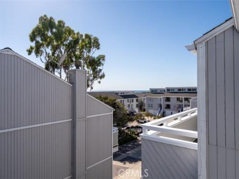 207  Columbia  , Newport Beach, CA