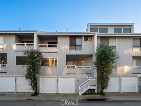 207  Columbia  , Newport Beach, CA