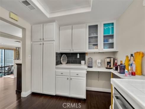 207  Columbia  , Newport Beach, CA