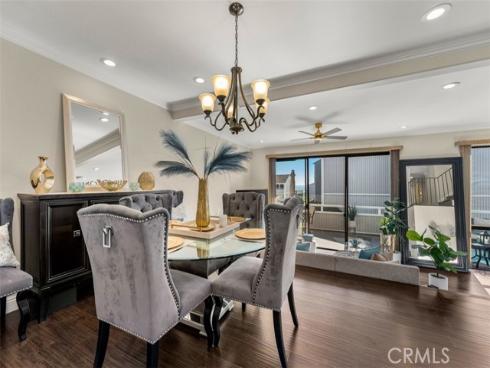 207  Columbia  , Newport Beach, CA