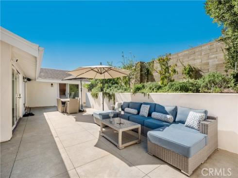 2 Maritime Drive, Newport Beach, CA