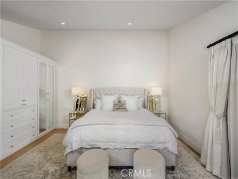 2 Maritime Drive, Newport Beach, CA
