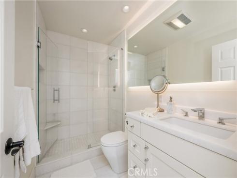 2 Maritime Drive, Newport Beach, CA