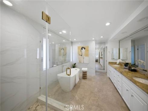 2 Vienna , Newport Beach, CA