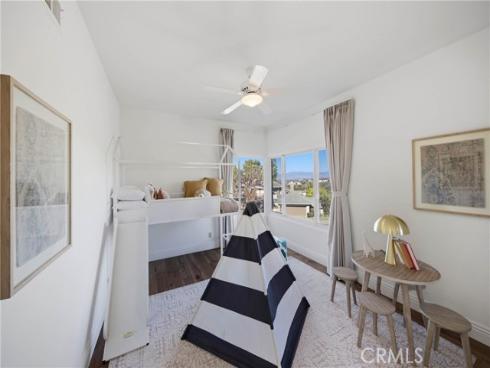 2 Vienna , Newport Beach, CA