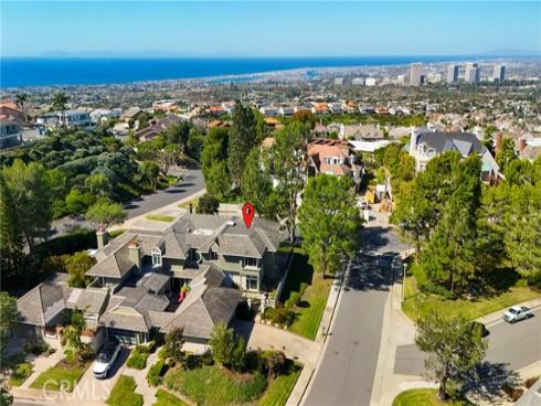 2 Vienna , Newport Beach, CA