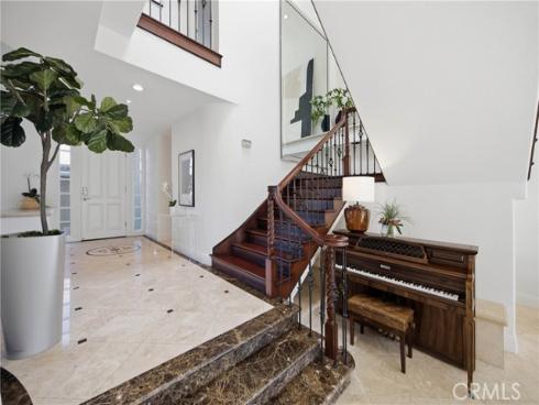 2 Vienna , Newport Beach, CA