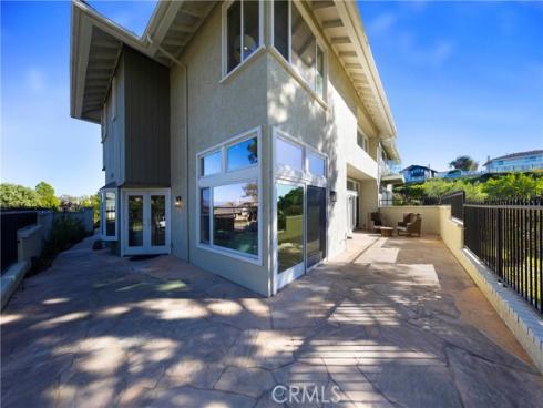 2 Vienna , Newport Beach, CA