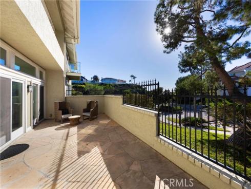 2 Vienna , Newport Beach, CA