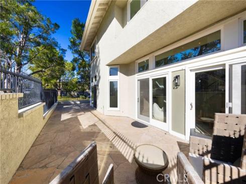 2 Vienna , Newport Beach, CA