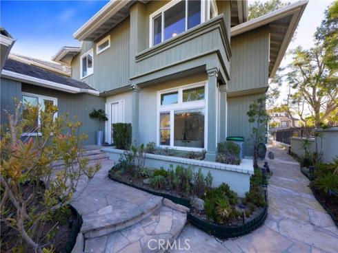 2 Vienna , Newport Beach, CA