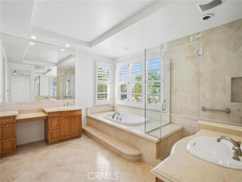 17  Colonial   Drive, Newport Beach, CA