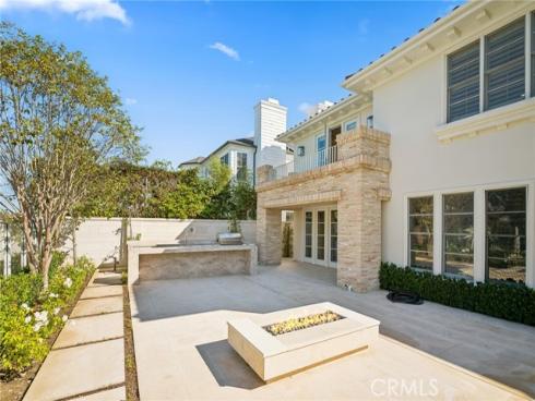 17  Colonial   Drive, Newport Beach, CA
