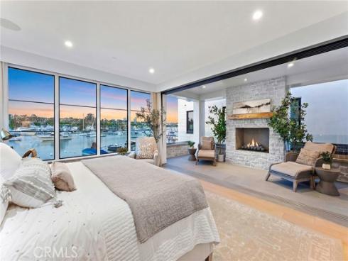 409 North Bayfront , Newport Beach, CA