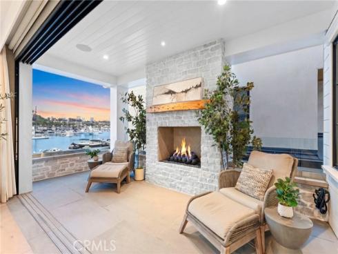 409 North Bayfront , Newport Beach, CA