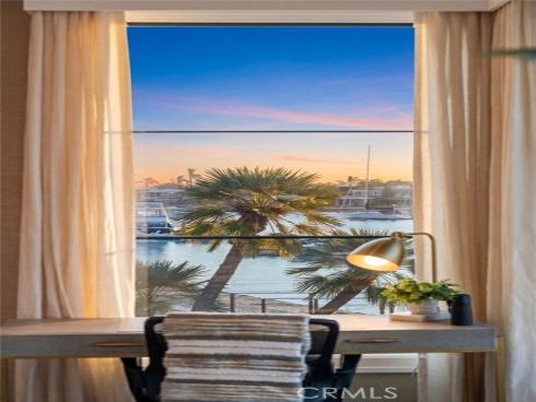 409 North Bayfront , Newport Beach, CA