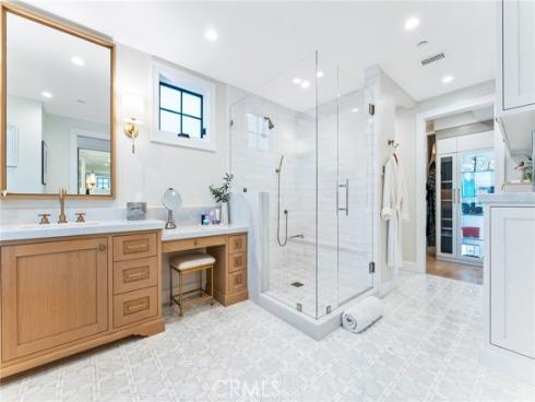 409 North Bayfront , Newport Beach, CA