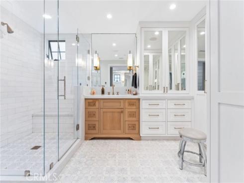 409 North Bayfront , Newport Beach, CA