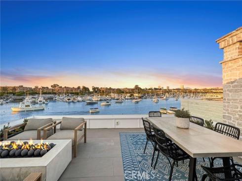 409 North Bayfront , Newport Beach, CA
